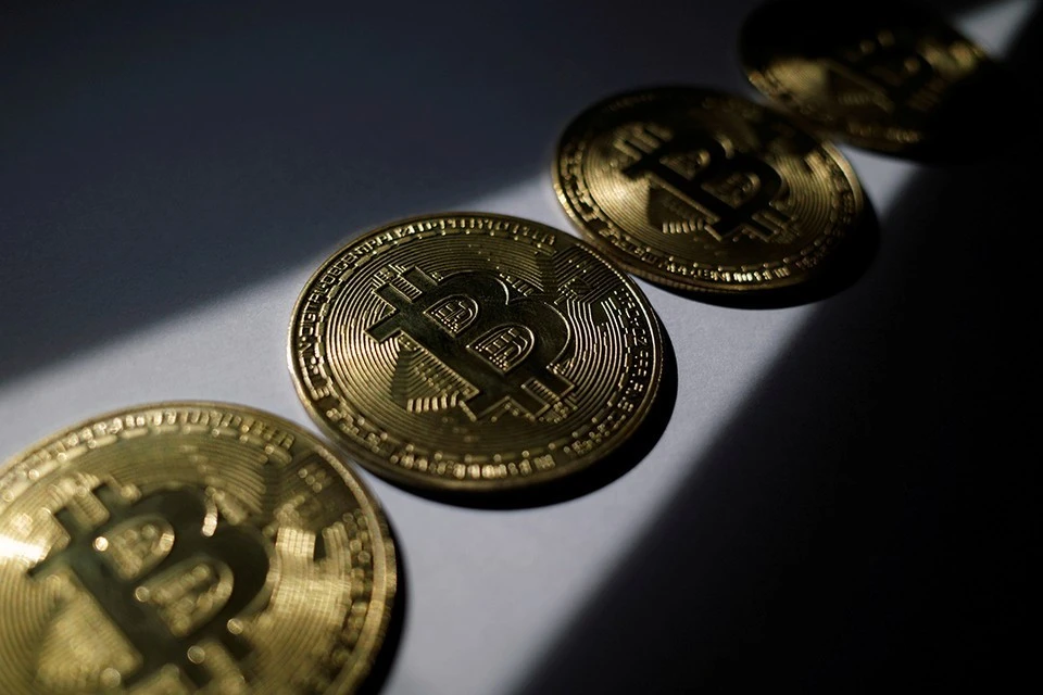 Стоимость биткоина впервые с 26 мая превысила $77 тысяч