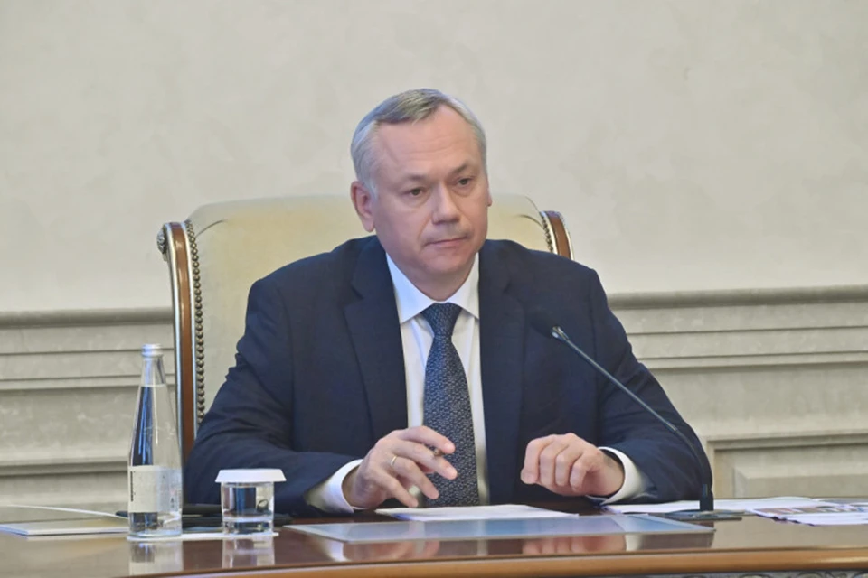 Губернатор Новосибирской области Андрей Травников провел оперативное совещание правительства региона. Фото: nso.ru
