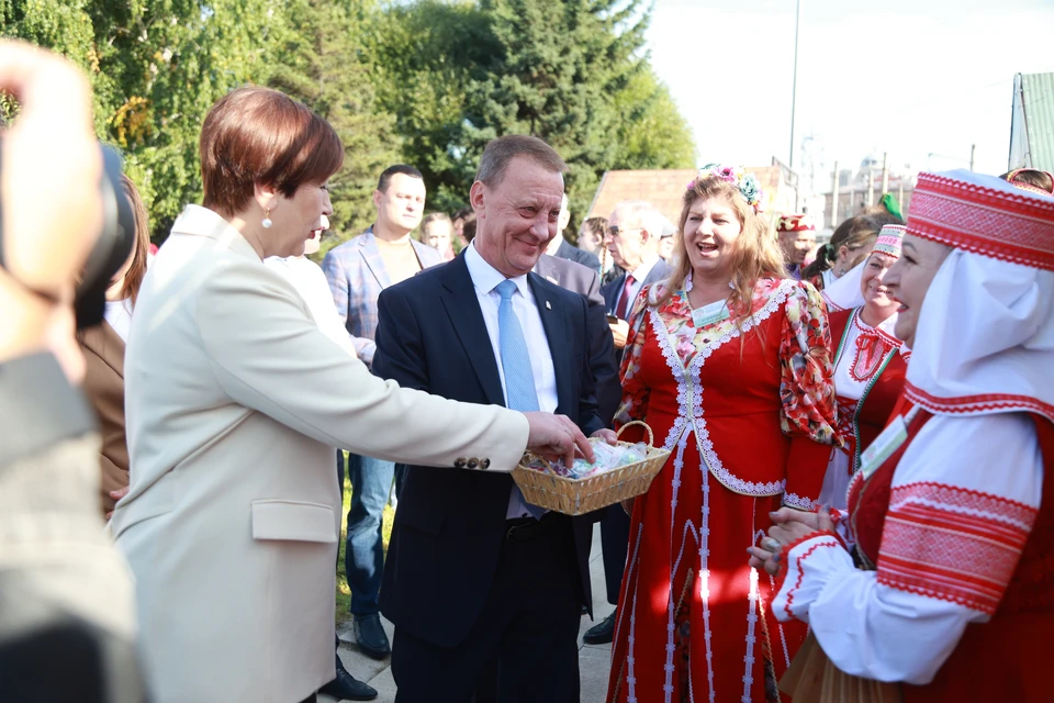 Глава города Вячеслав Франк каждый раз посещает фестиваль национальных культур