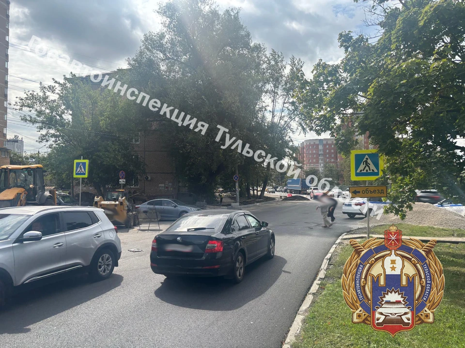 В Туле на улице Федора Смирнова автоледи на машине Solaris сбила пенсионерку.