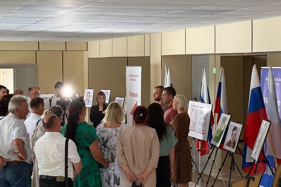 В Чаплинке открылась выставка «Герои освобожденной Херсонщины» Фото: Движение Первых ХО