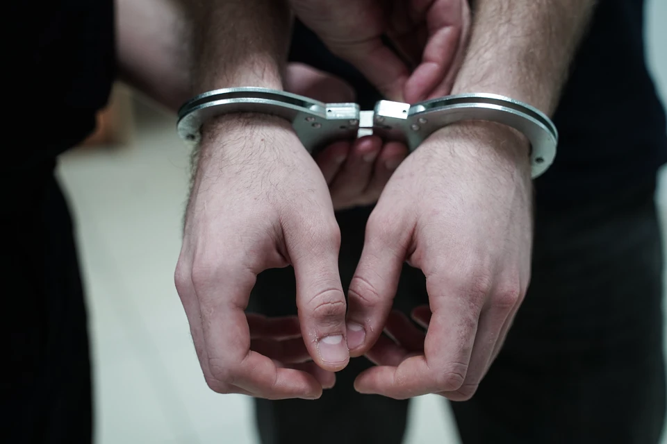 Стрелком оказался 19-летний парень, за плечами которого уже есть судимость
