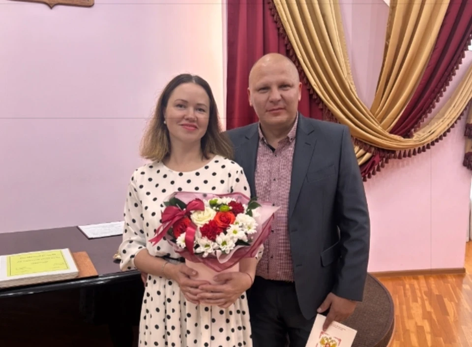 Серебряную свадьбу отметили в Сыктывкаре супруги Матехины.