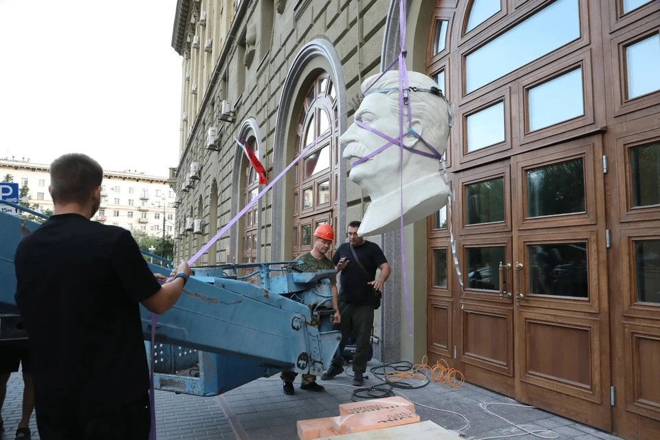 Сталина вернули на его законное место. Фото: ВолгГМУ.