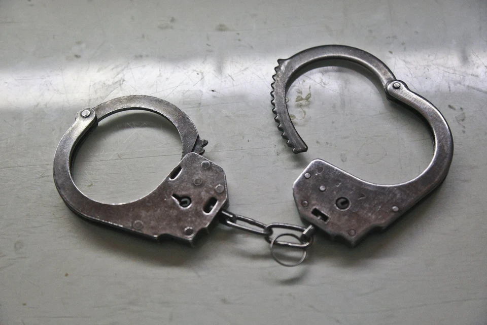 Возбуждено уголовное дело по ч. 1 ст. 161 УК РФ «Грабеж»