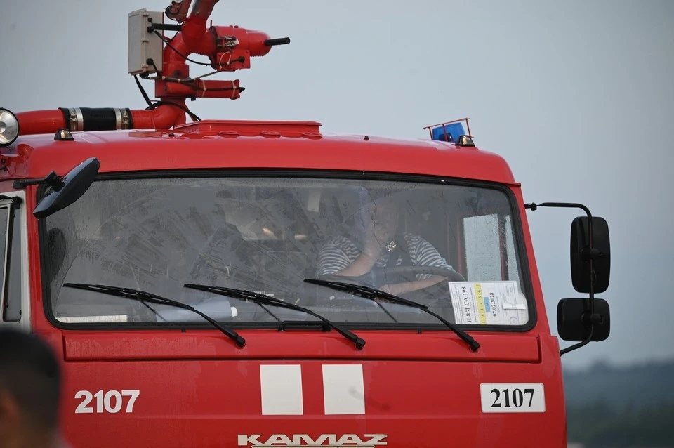 Авто сгорело в Кемерове.