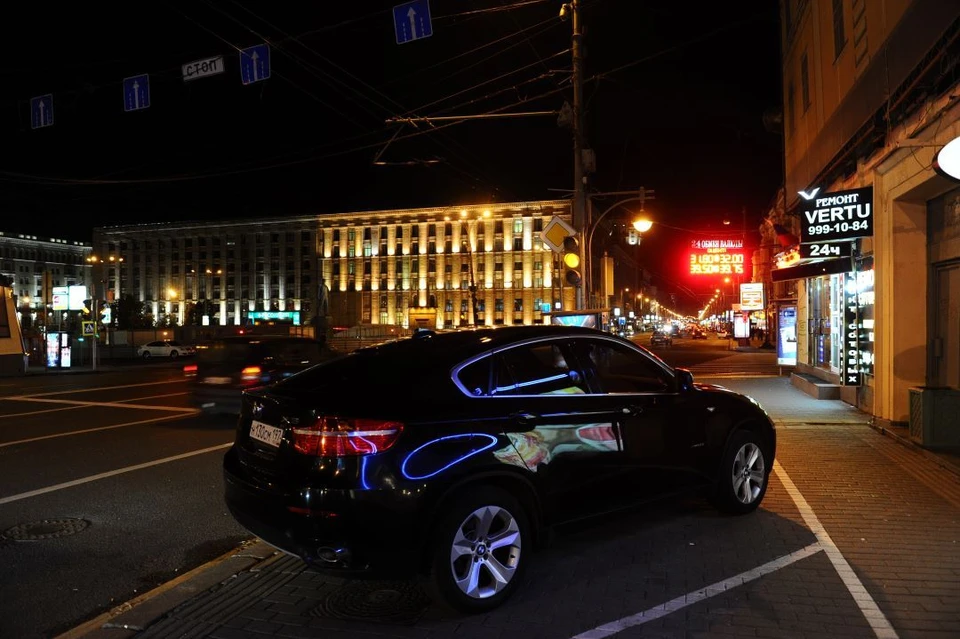 В Ростове студент без страховки протаранил БМВ, который в 17 раз дороже его «Лады».