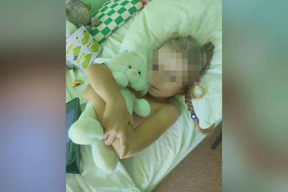 Ане пришлось перенести тяжелую операцию. Фото предоставлено родителями пострадавшей девочки.