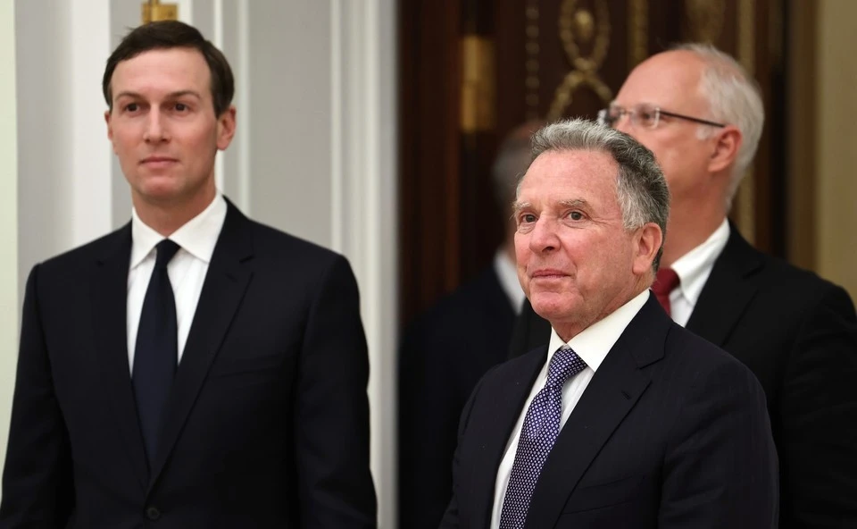 Спецпосланник президента США Стив Уиткофф и зять американского лидера Джаред Кушнер. Фото: Kremlin Pool/via Global Look Press/Global Look Press