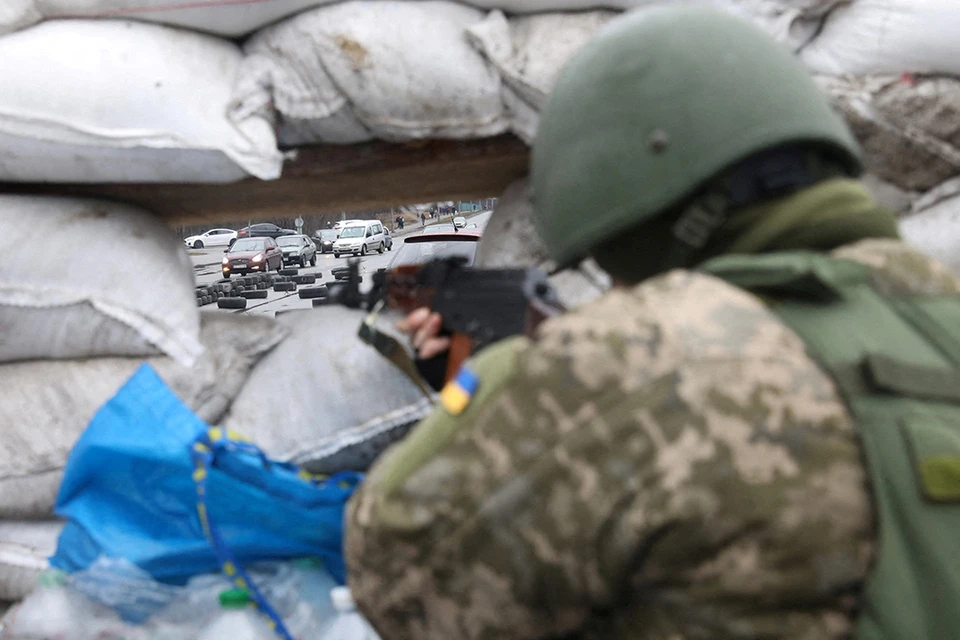 Украинский автоматчик рассказал, сколько в ВСУ платят за убийство российского военного.
