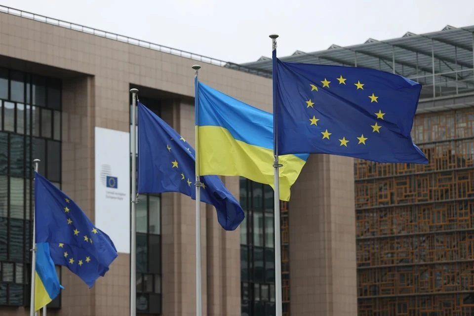 Европа требует от Киева незамедлительно начать новую мобилизацию: Украинки попадут «под раздачу»