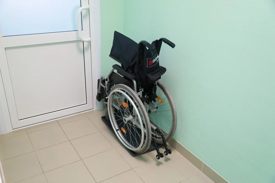 Приставы помогли пострадавшей швее получить компенсацию