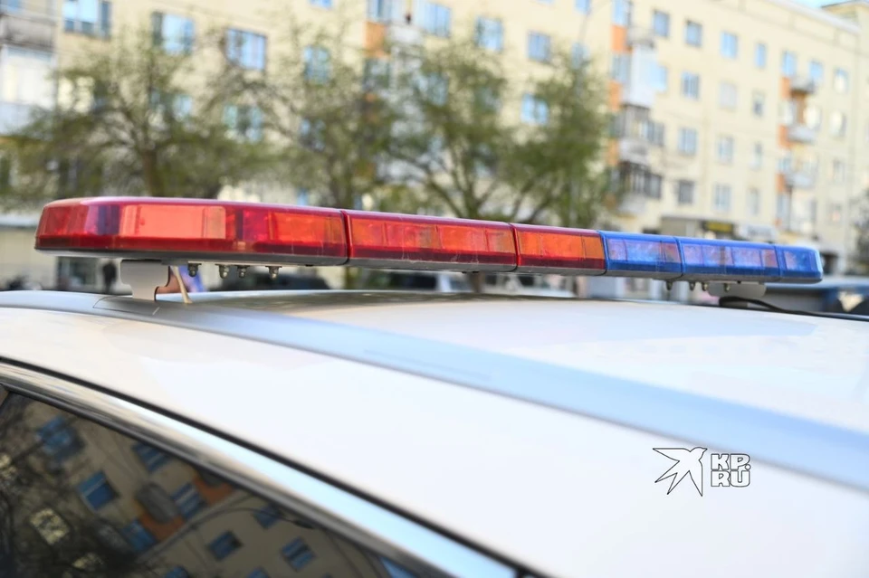 В Екатеринбурге водитель прокатил пассажира на капоте, за что его ждет административная ответственность