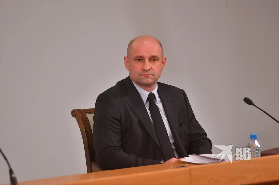 Артем Жога посоветовал перепроверять информацию у его пресс-службы и в его личных каналах в мессенджерах