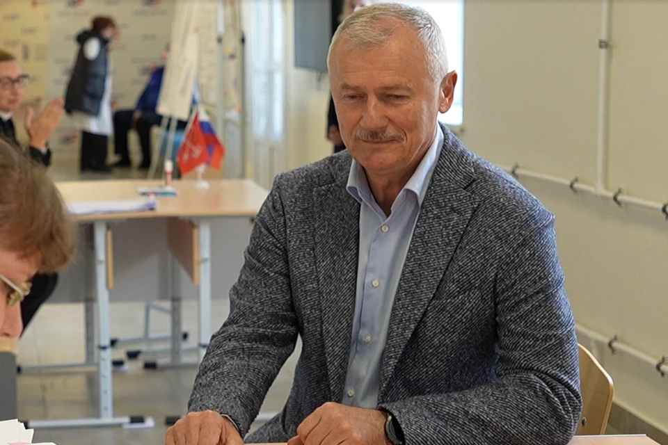 Николай Цед проголосовал на выборах в Петербурге. Фото: предоставлено "КП"