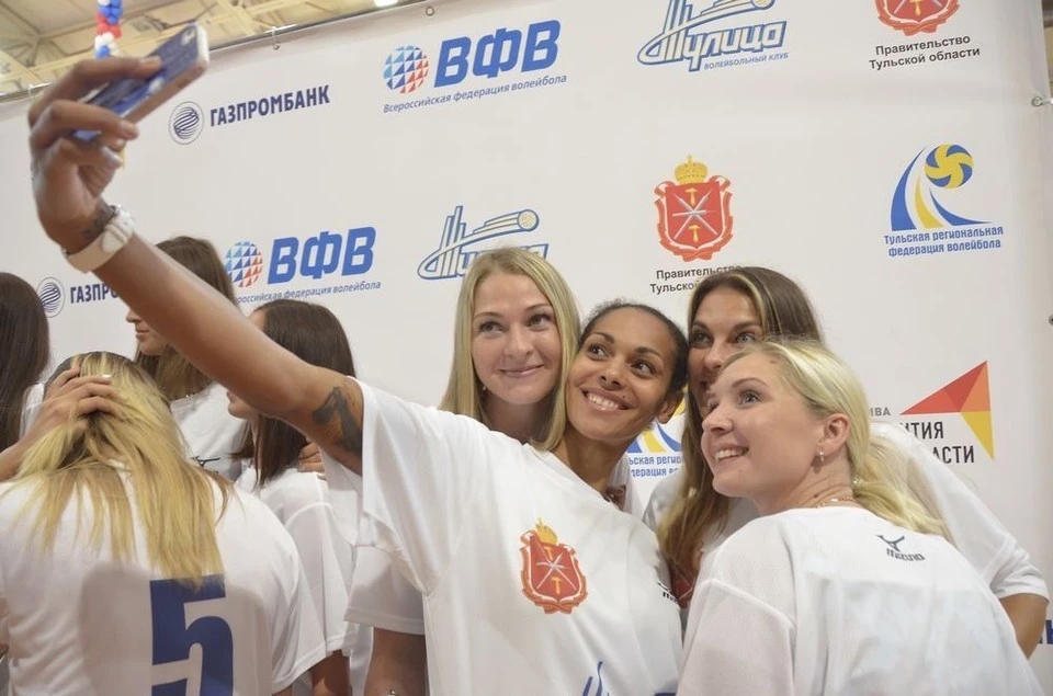 «Тулица» обыграла «Динамо-Ак Барс» со счетом 3:1 во втором туре «Кубка Легенд».