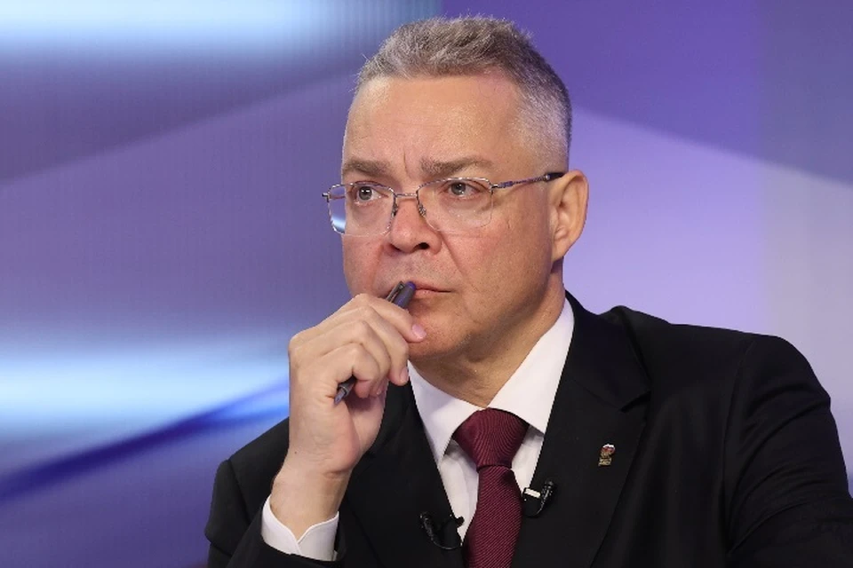 На еженедельном совещании Владимир Владимиров обсудил ход исполнения поручений. Фото: управления пресс-службы и информполитики губернатора и правительства региона.