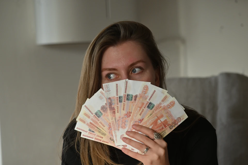 Работодатель в Ульяновске задолжал двум сотрудницам больше миллиона рублей