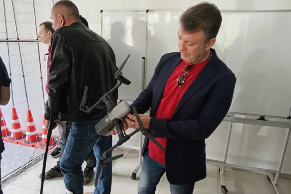 На встрече присутствовали участники клуба «Траектория», а также ветераны СВО, проходящие реабилитацию в центре «Защитник». Фото: nso.ru
