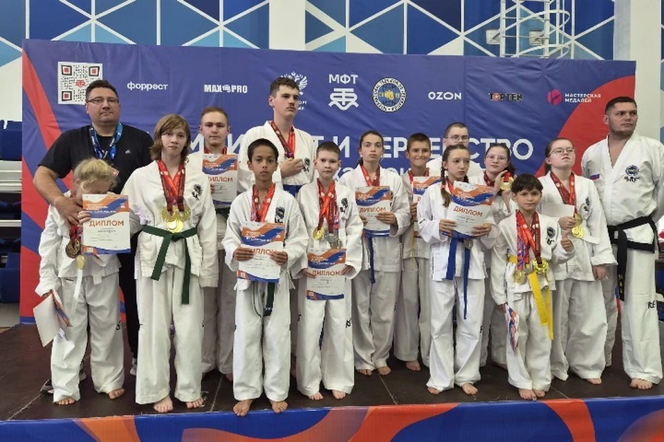 39 медалей завоевали спортсмены Удмуртии на чемпионате и первенстве России по тхэквондо МФТ. Фото: vk.ru/adtaekwondo