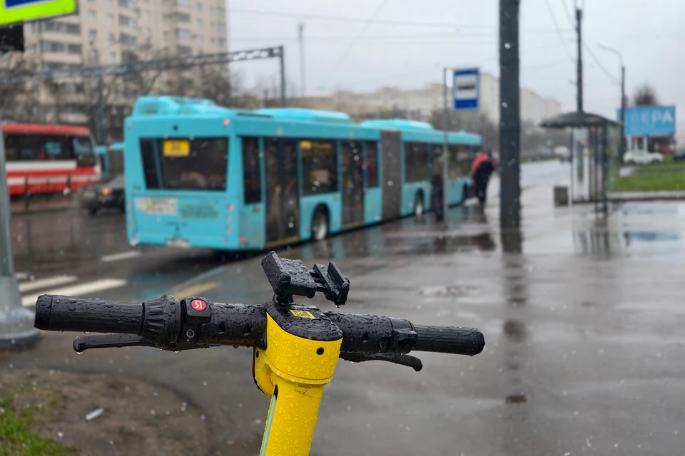 В Иркутске 18-летний водитель электросамоката пострадал в ДТП