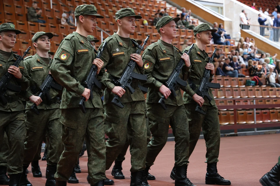 Генерал-полковник Бурдинский: призывников не отправят на службу в зону СВО
