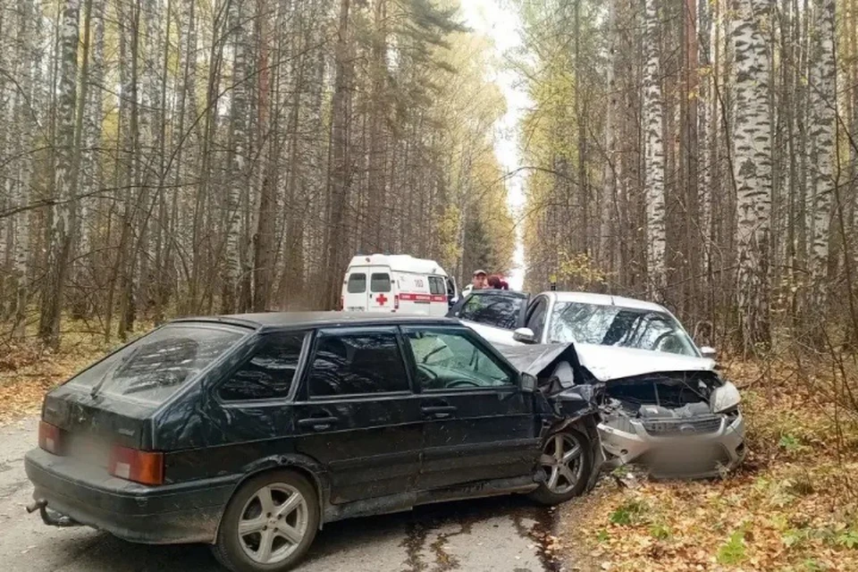 В ДТП пострадали водитель «Лады» и 36-летний пассажир «Форда». Фото: Госавтоинспекция Удмуртии