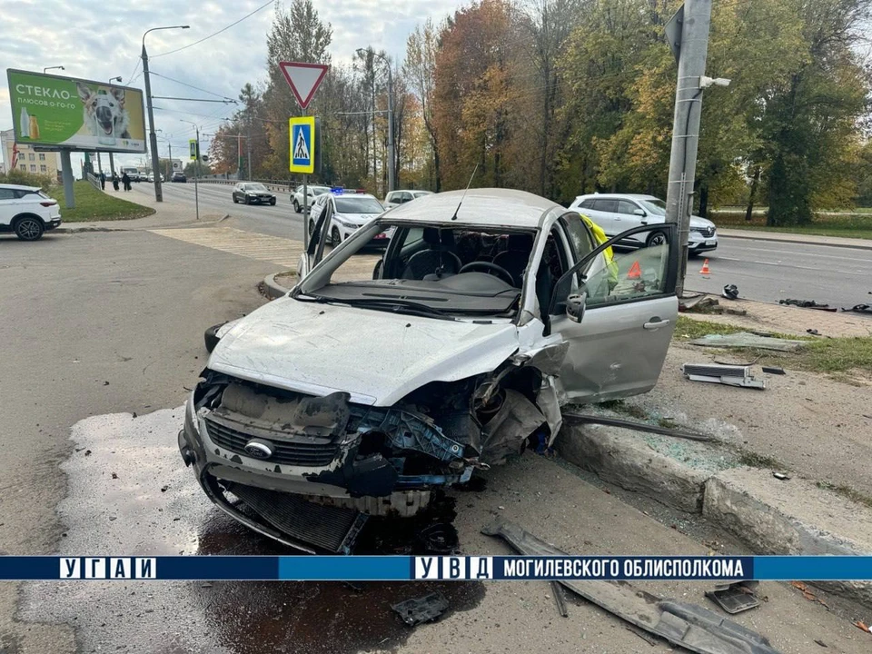Жесткое ДТП с двумя авто случилось в Могилеве. Фото: телеграм-канал УВД Могилевского облисполкома