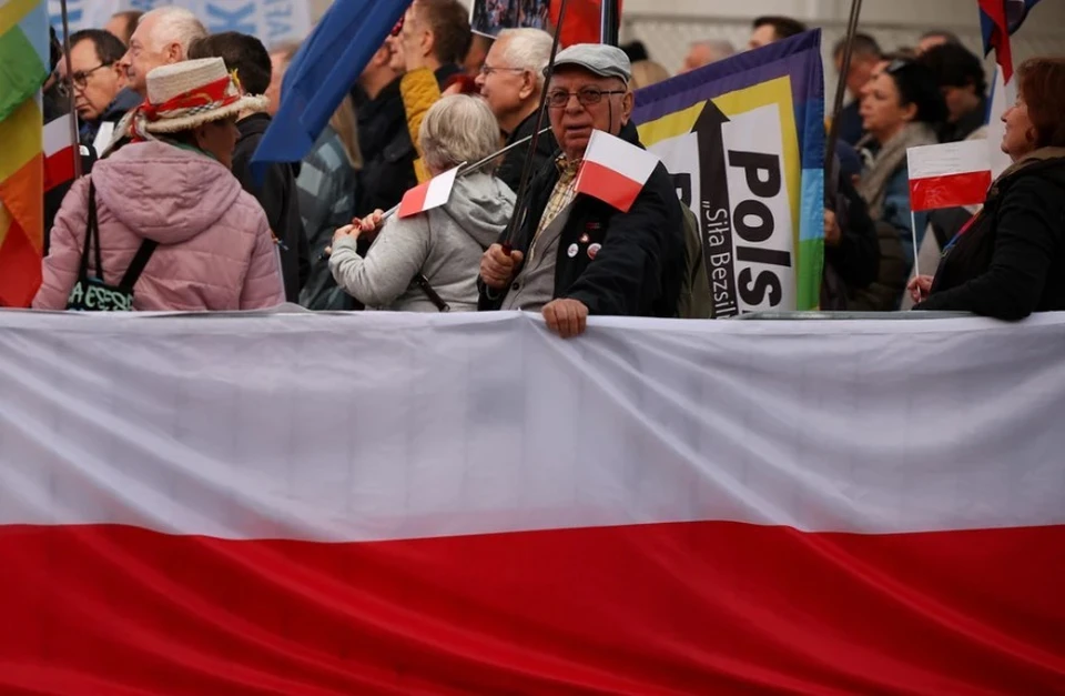 RMF24: Молодая женщина напала с ножом на трёх человек у школы в Польше