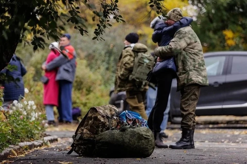 Из Иркутского округа отправили первую группу призывников.