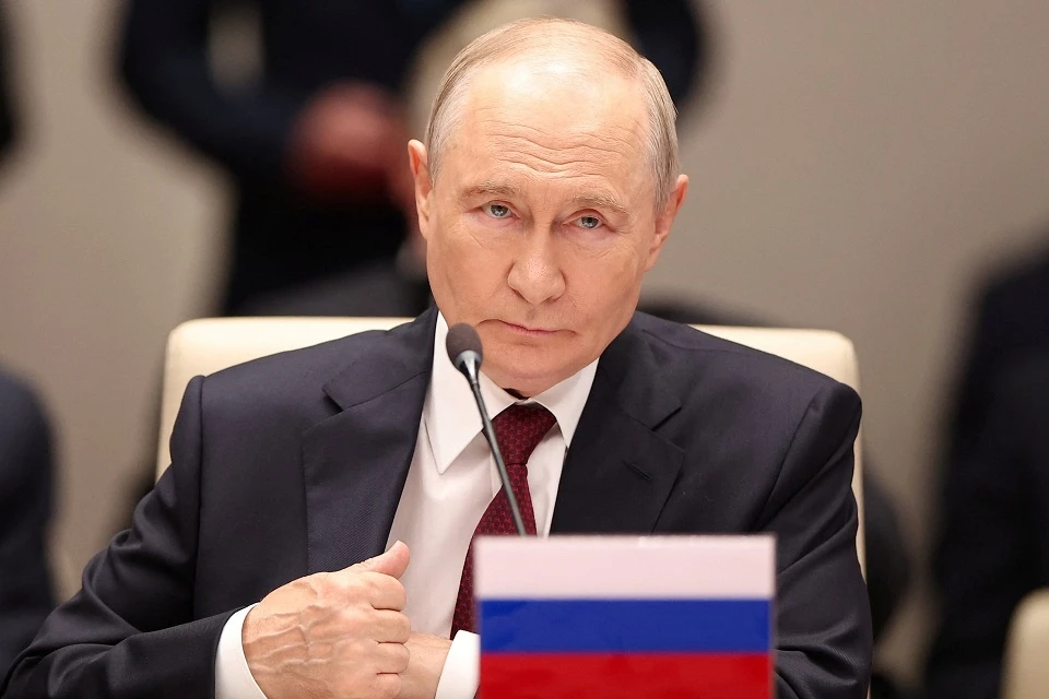 Путин призвал железобетонно защищать пенсионные накопления россиян