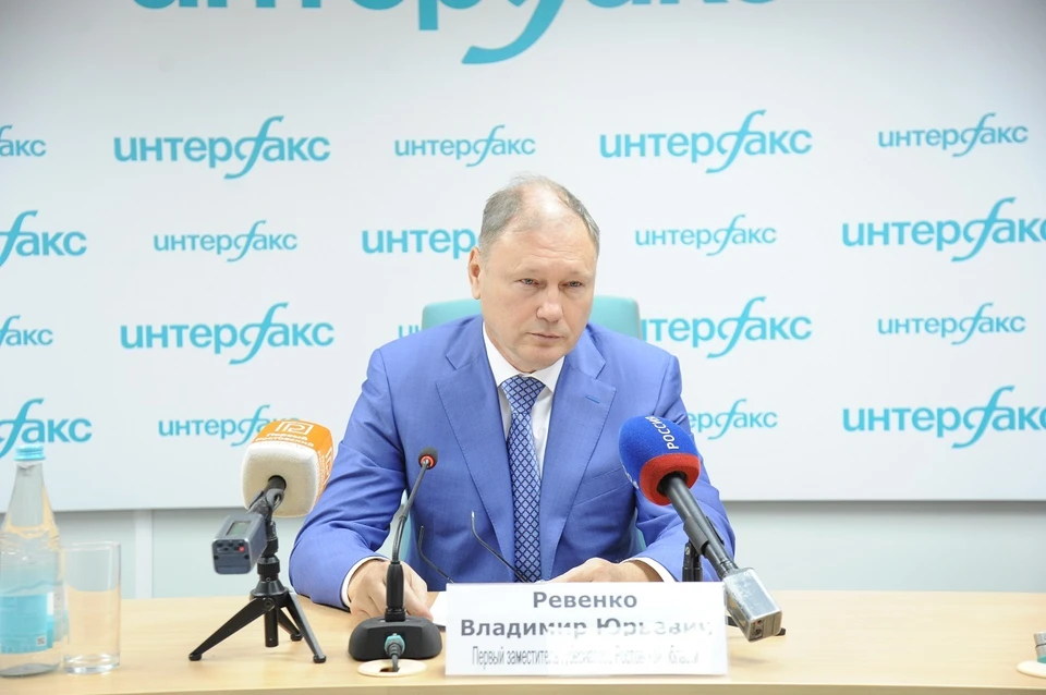 Первый заместитель губернатора Владимир Ревенко рассказал о старте отопительного сезона в Ростовской области.
