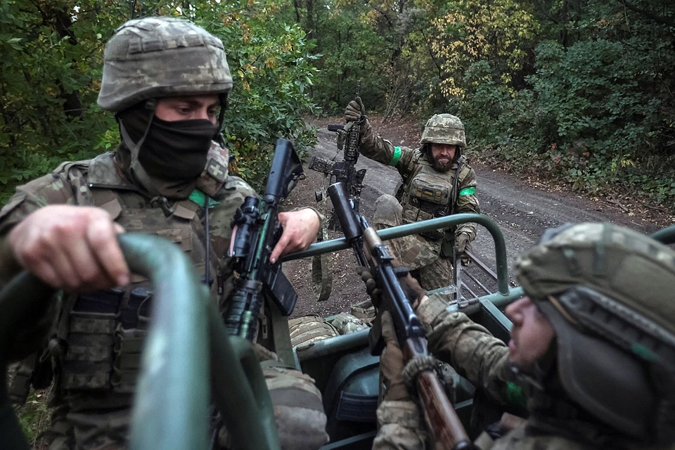 Украинские "миротворцы" считают, что время после заключения соглашения надо использовать для строительства новой армии