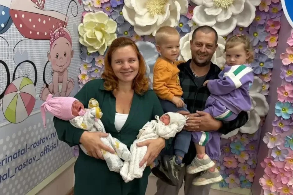 В семье Анастасии и Вячеслава теперь пятеро детей, за последние три года у них родились две двойни.