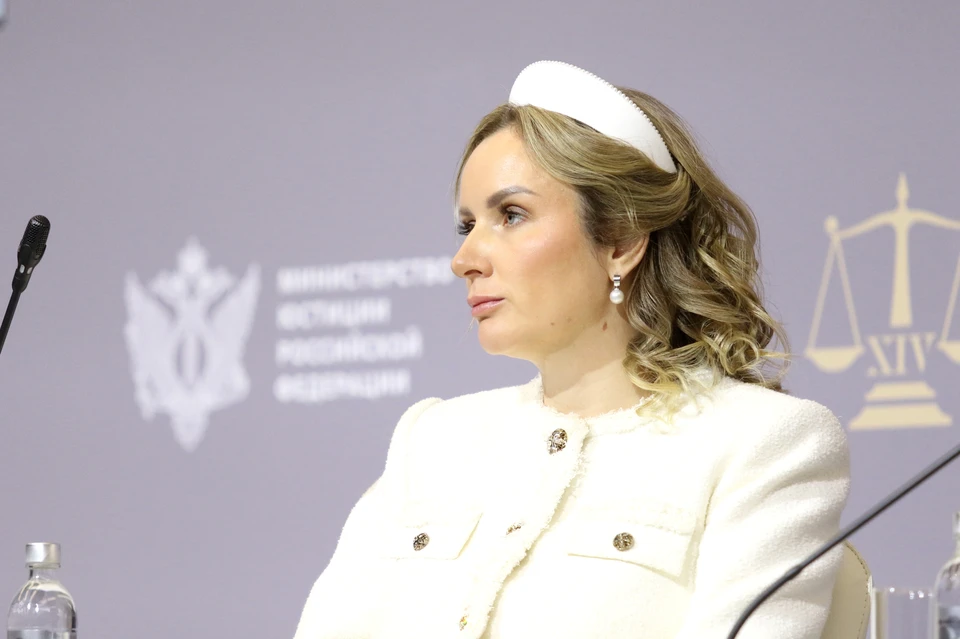 Львова-Белова договорилась о помощи эвакуирующимся из Алешек семьям с детьми. Фото: Maksim Konstantinov/Global Look Press