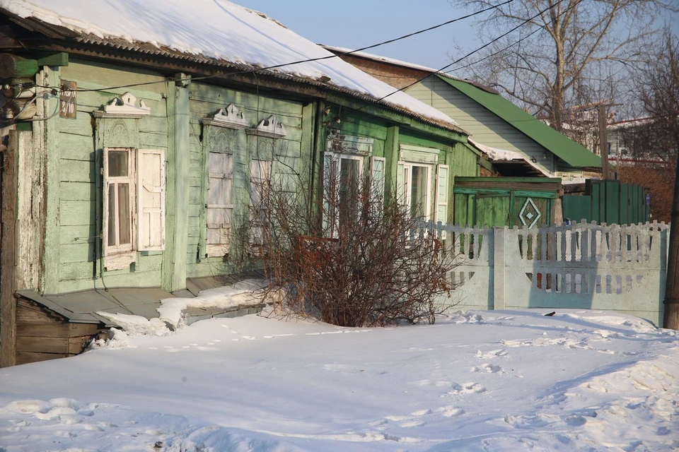В Красноярском крае прокуратура потребовала починить крышу инвалиду