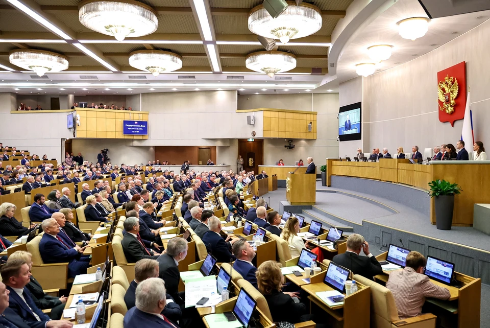 Депутаты Госдумы нового созыва задекларировали за 2025 год в общей сложности 24,9 млрд рублей доходов и 805 гектаров земли.