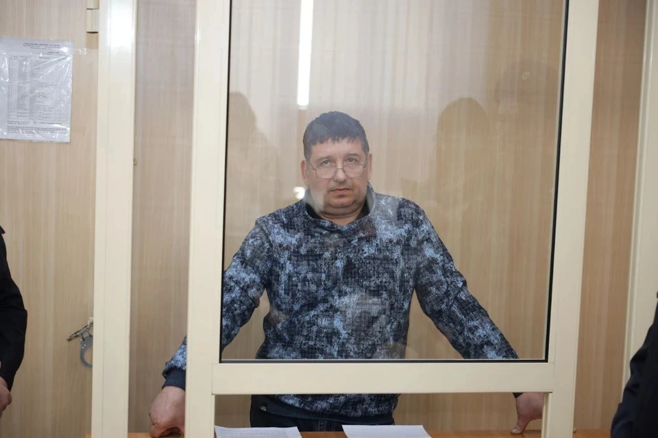 Бывший руководитель учреждения пытается оспорить решения нижестоящих инстанций.