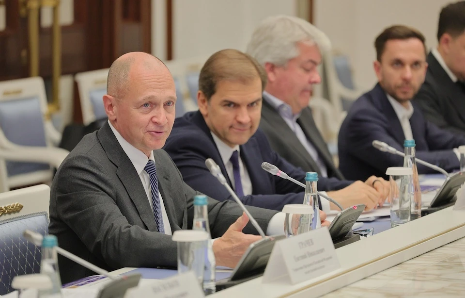 Оргкомитет возглавляет первый заместитель руководителя Администрации Президента Сергей Кириенко.