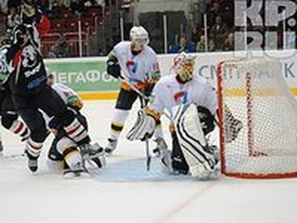В прошлом сезоне «медведи» выиграли дома у «Сверстали» со счетом 6:4.