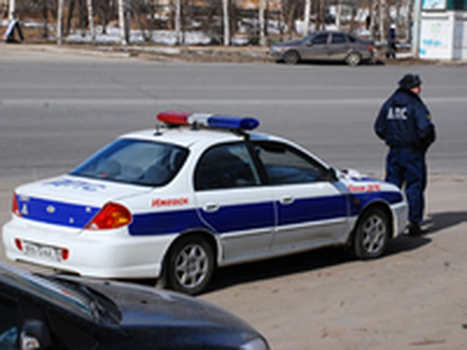 Полиция ижевск. Полиция в Ижевске. Ижевская Полицейская машина. Машины полиции Ижевск. Город Ижевск полицейский машины.