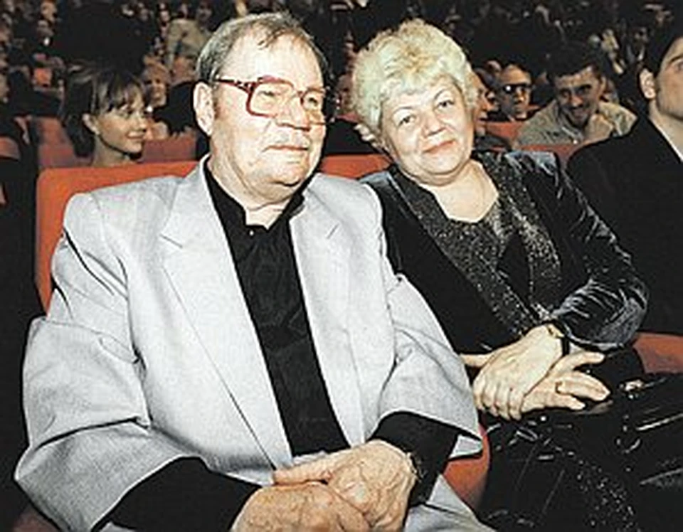 Михаил Пуговкин с третьей супругой. Именно три брака ему нагадала в юности цыганка.