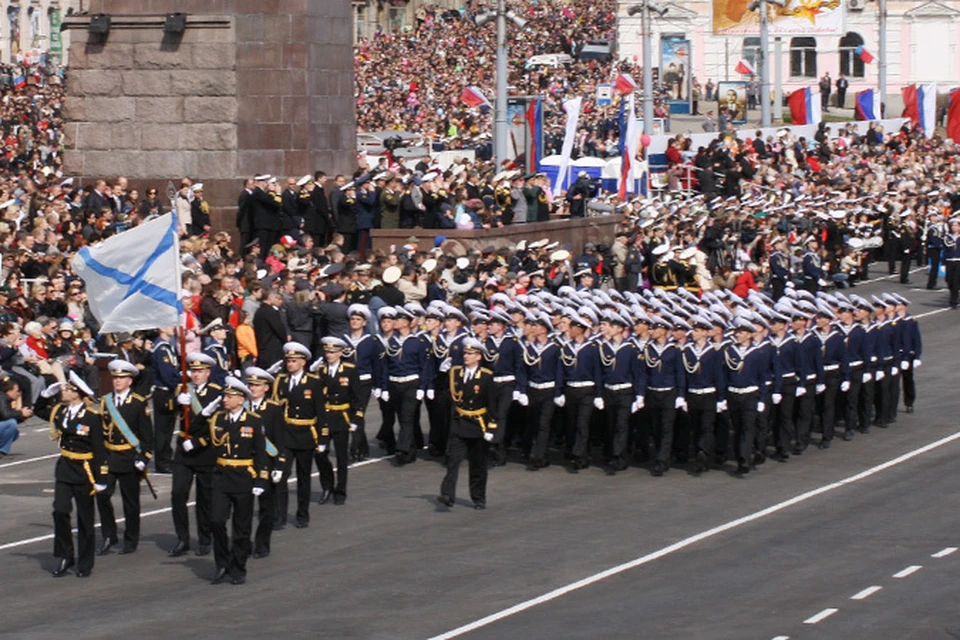 Во Владивостоке пройдет военный парад, в котором примут участие около тысячи защитников Отечества