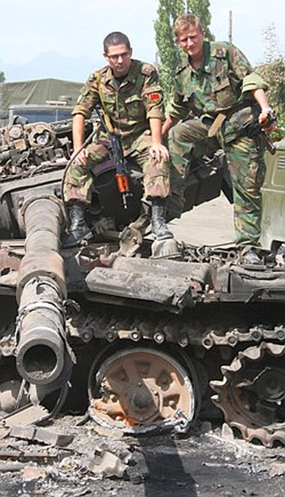 Подбитыми грузинскими танками made in Ukraina в августе был заставлен весь Цхинвал.