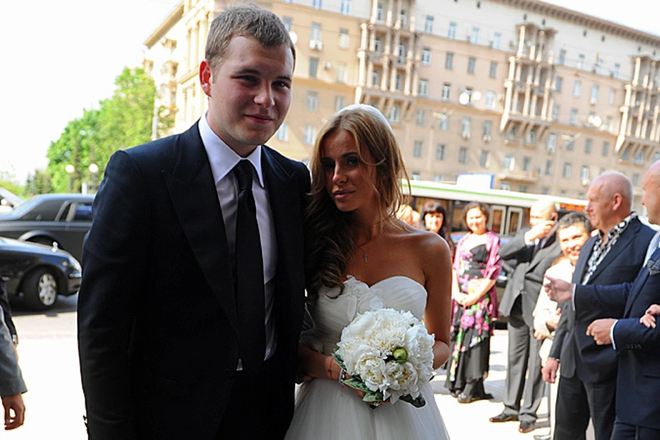 Этой весной 20-летний Сергей Бондарчук и 22-летняя Татиана Мамиашвили официально стали мужем и женой в столичном Кутузовском загсе.