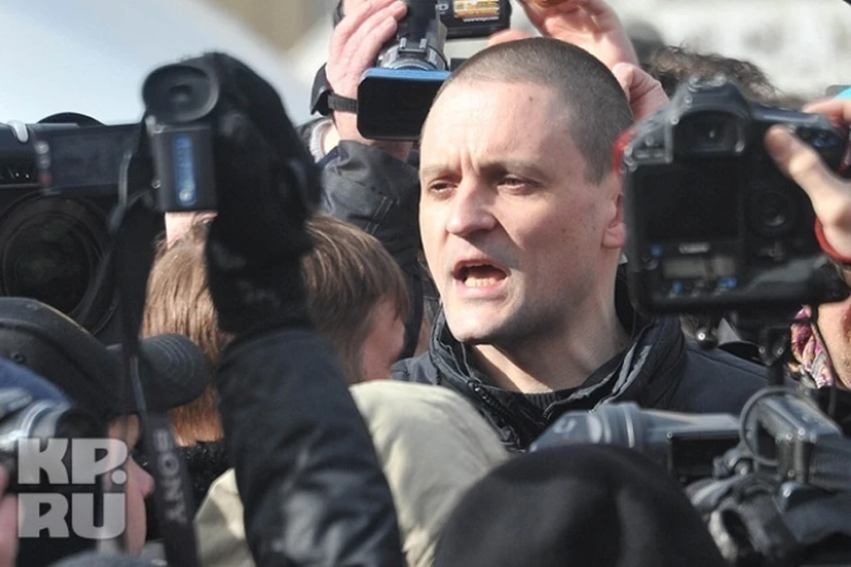 Сергей Удальцов отправился на допрос в Следственный комитет.