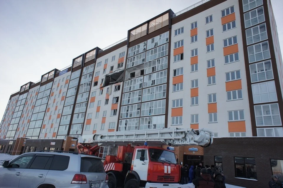 На Лесобазе взрыв газа прошил новостройку насквозь