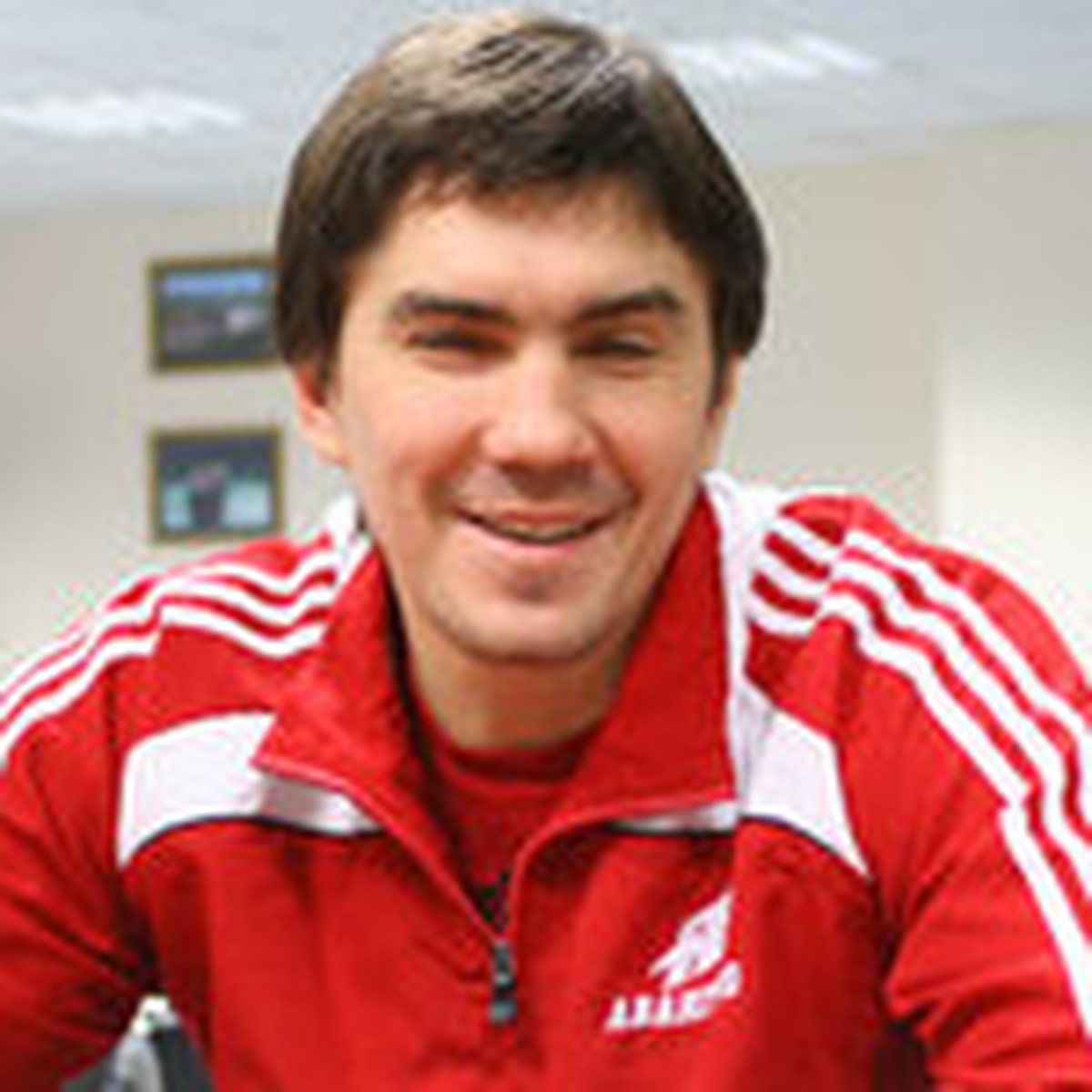 Никитин игорь валерьевич биография семья фото Как выглядели тренеры КХЛ, когда сами были хоккеистами, фото Чемпионат
