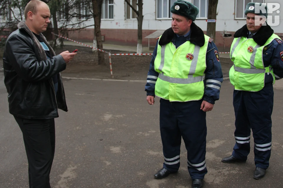 Александр не находил себе места пока не узнал, что с его женой и ребенком все нормально
