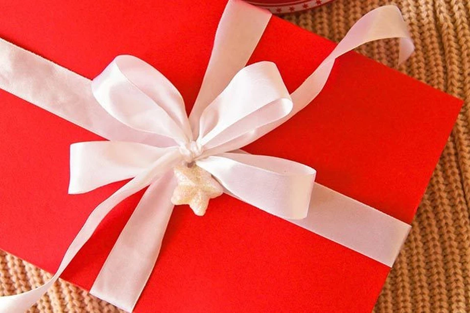 Что подарить на свадьбу: топ идей свадебных подарков от Podaro4ek